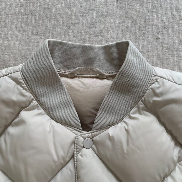 TNA Archive Quilted Jacket — Matte Pearl (Size L) - Picture 8 of 10